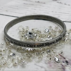 Sisters Forever Friends Care silver color bracelet
